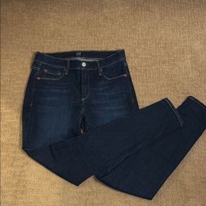 Women’s Gap Jeans in True Skinny